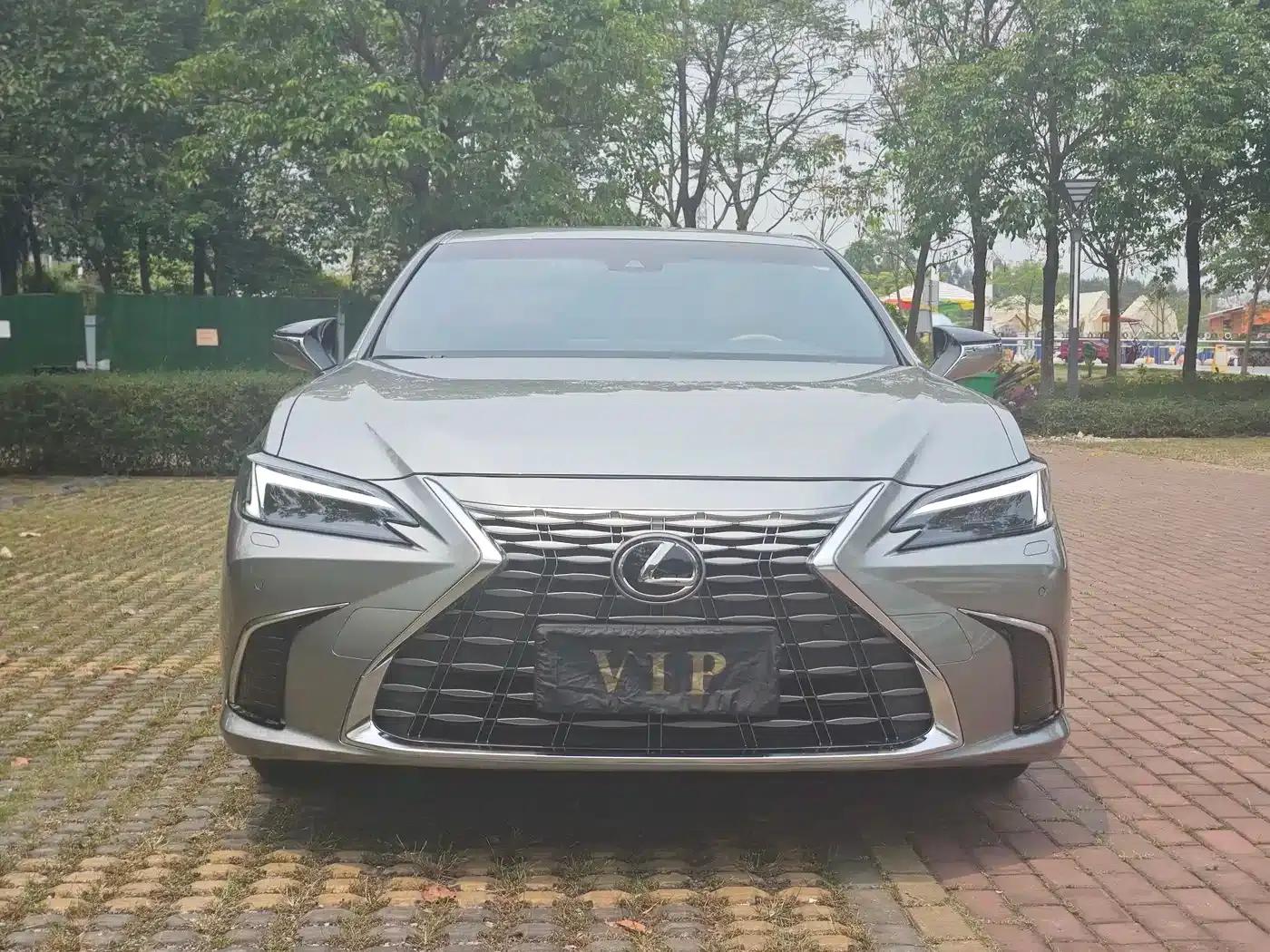 Lexus ES 2025 200 Premium Edition — миниатюра 2