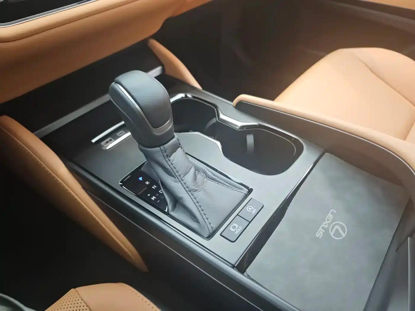 Lexus ES 2025 200 Premium Edition — миниатюра 19