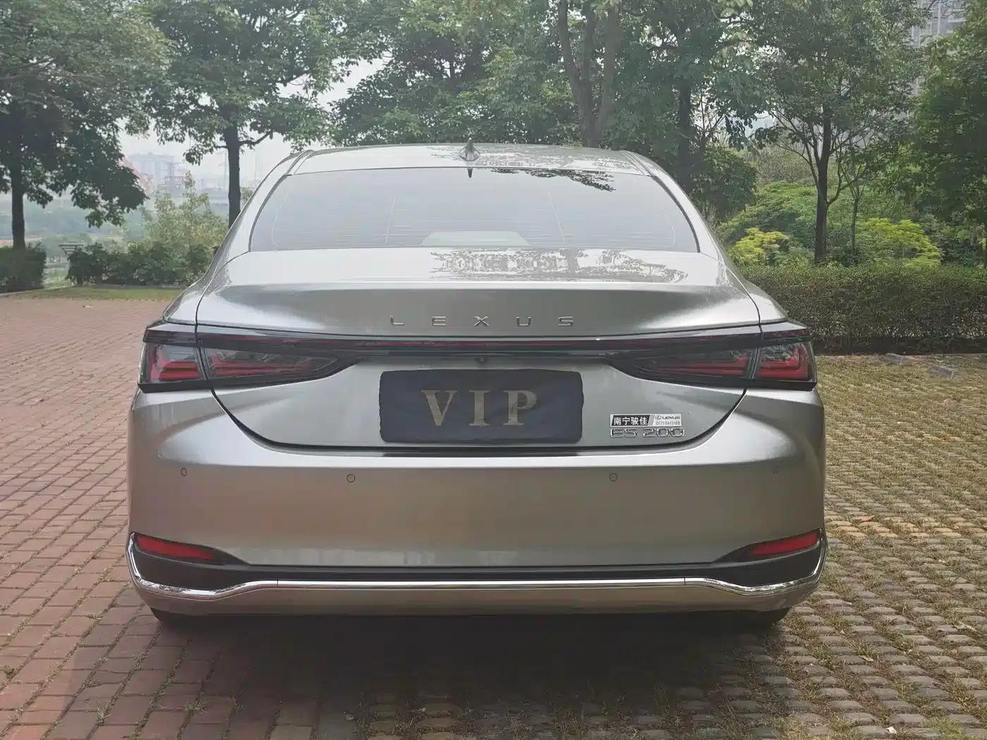 Lexus ES 2025 200 Premium Edition — миниатюра 6