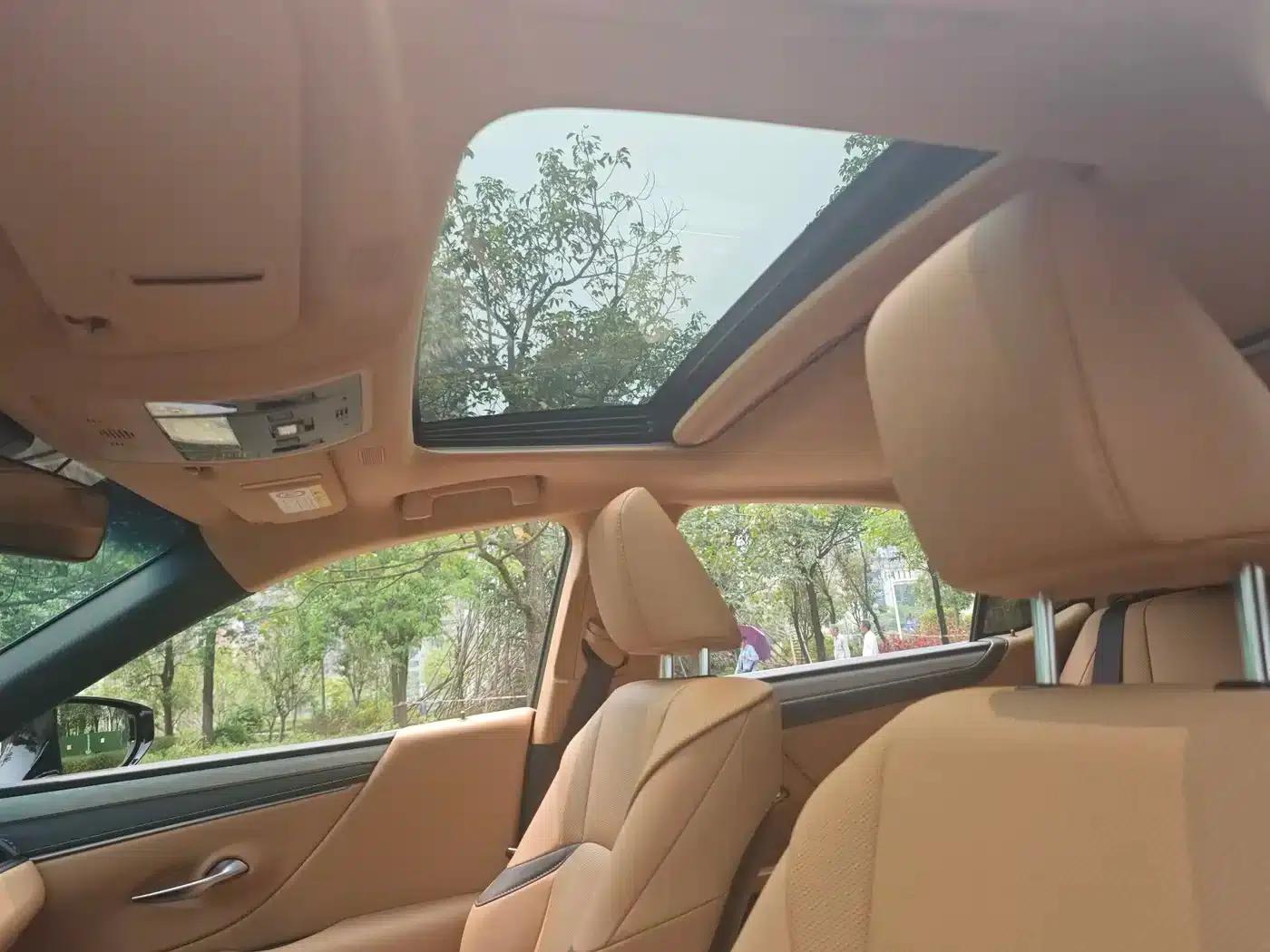 Lexus ES 2025 200 Premium Edition — миниатюра 9