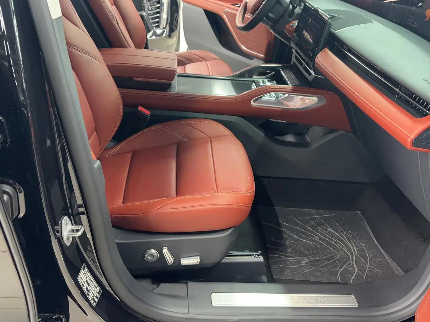 Lincoln Nautilus 2025 2.0T All-Wheel-Drive Luxury Hybrid Edition — миниатюра 22