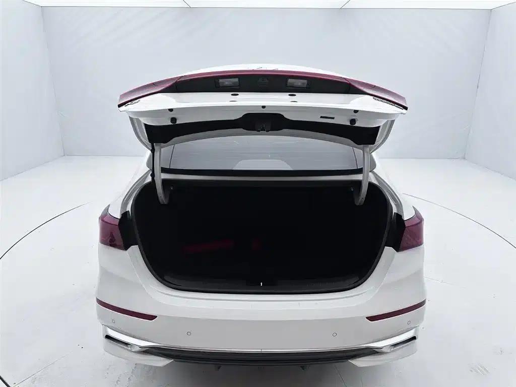 Kia K3 2021 Facelift 1.5L CVT Fashion Edition — миниатюра 8