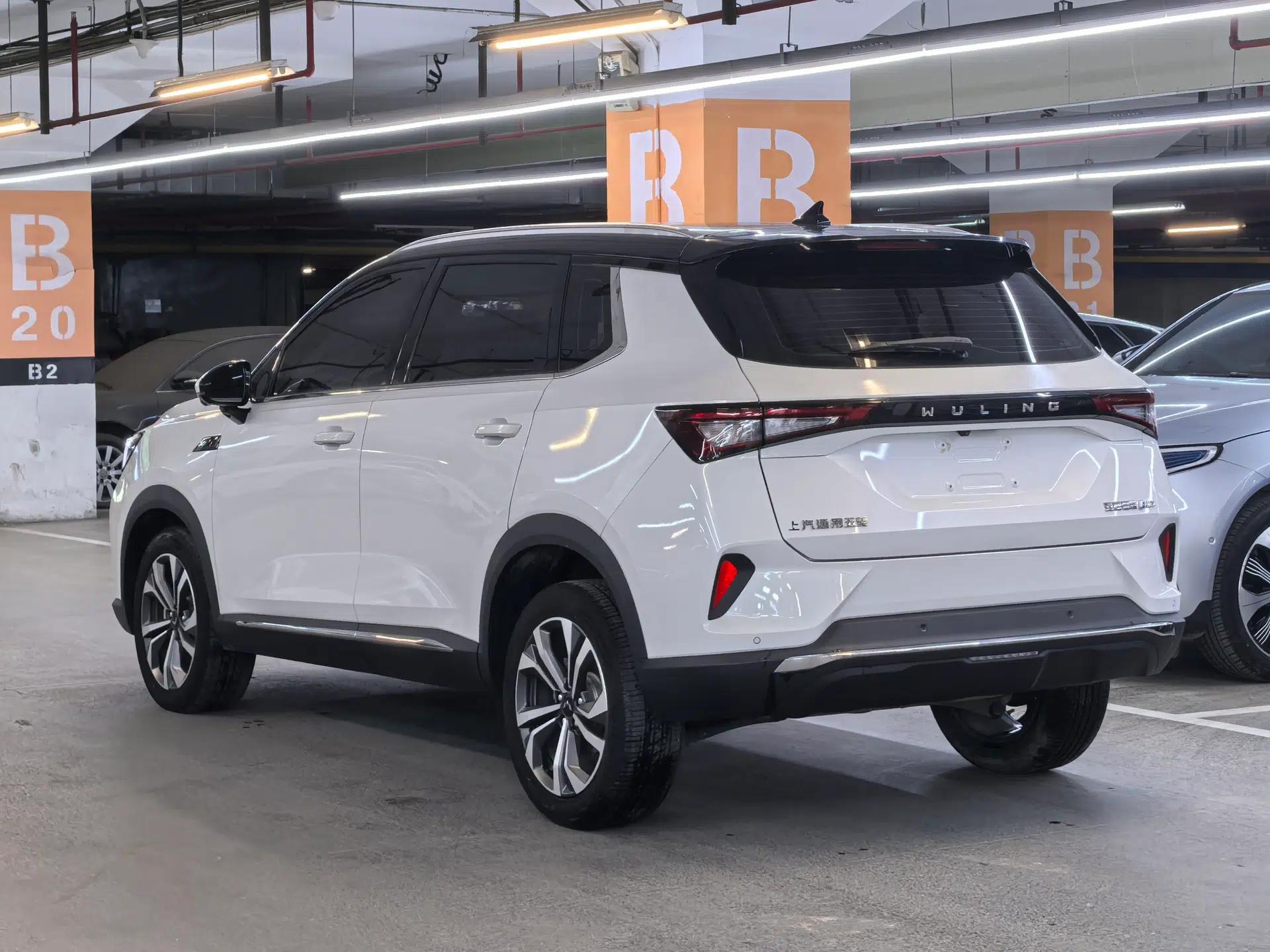 Wuling Asta 2022 2.0L DHT Electric-Speed Version — миниатюра 4