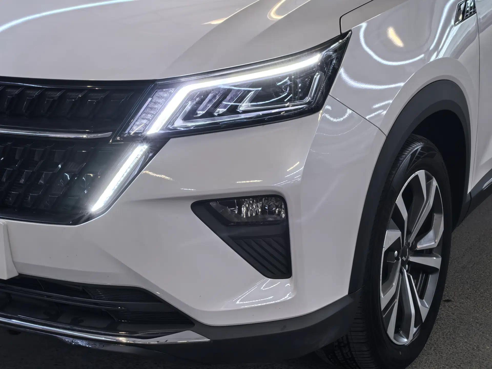 Wuling Asta 2022 2.0L DHT Electric-Speed Version — миниатюра 6