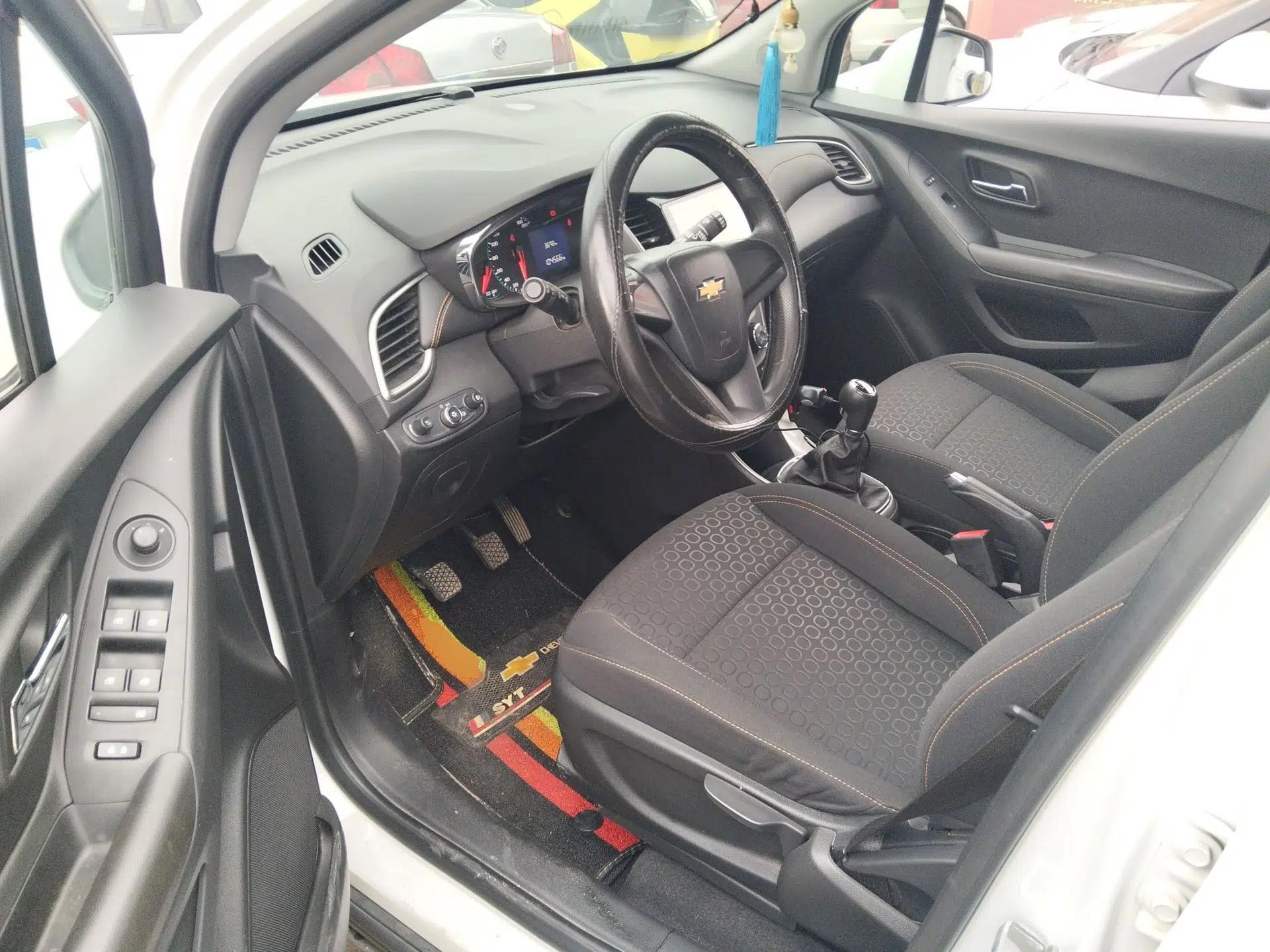 Chevrolet Trax 2017 1.4T Manual Two-Wheel Drive Comfort Model — миниатюра 19