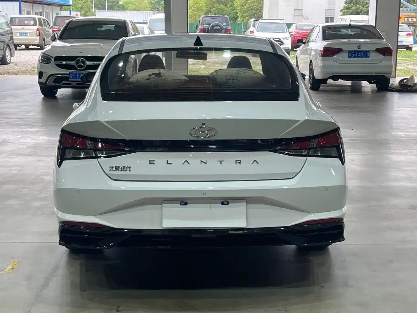 Hyundai Elantra 2023 1.5L CVT GLX Elite Edition — миниатюра 5
