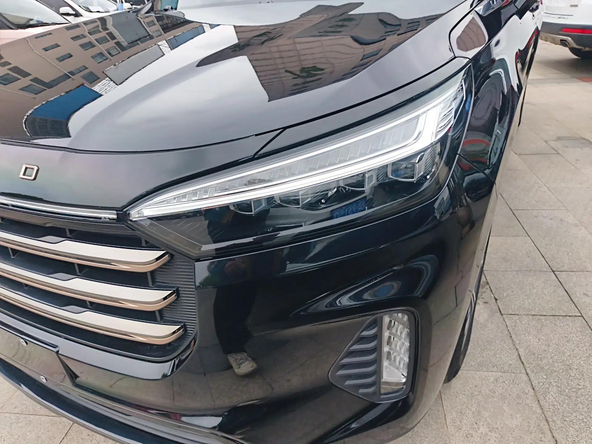 EXEED Lanyue 2021 400T Four-Wheel Drive Starlight Pro Edition 7 Seats — миниатюра 2