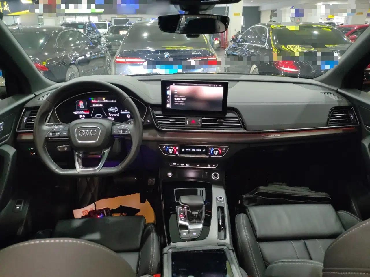Audi Q5L 2023 40T Luxury Dynamic Model — миниатюра 13