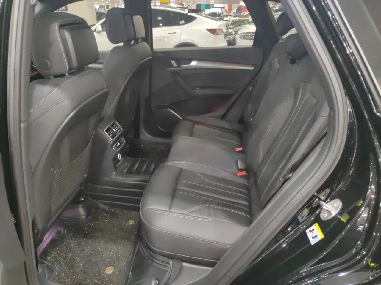 Audi Q5L 2023 40T Luxury Dynamic Model — миниатюра 20