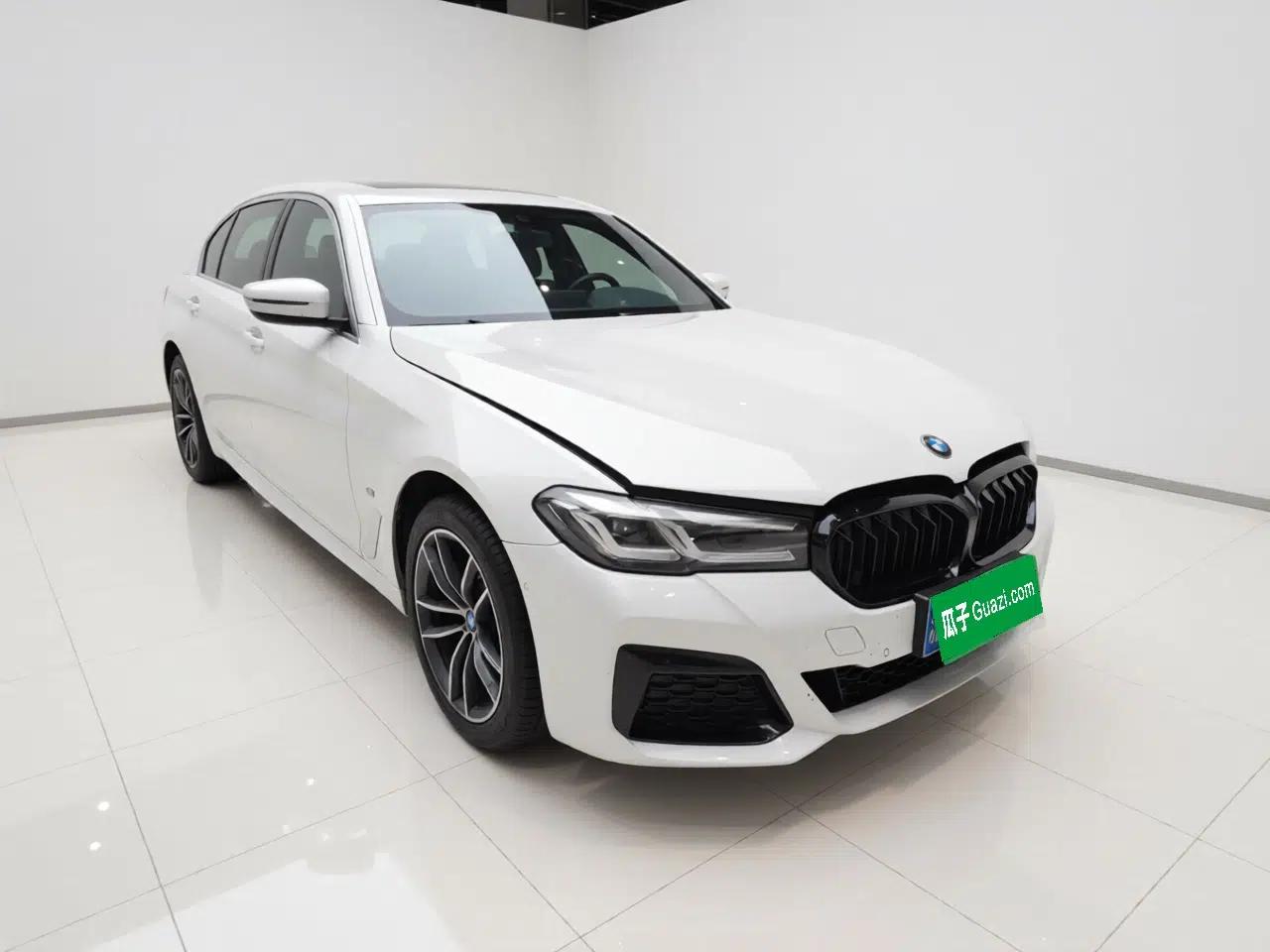 BMW 5 Series 2022 Restyled 525Li M Sport Package — миниатюра 3