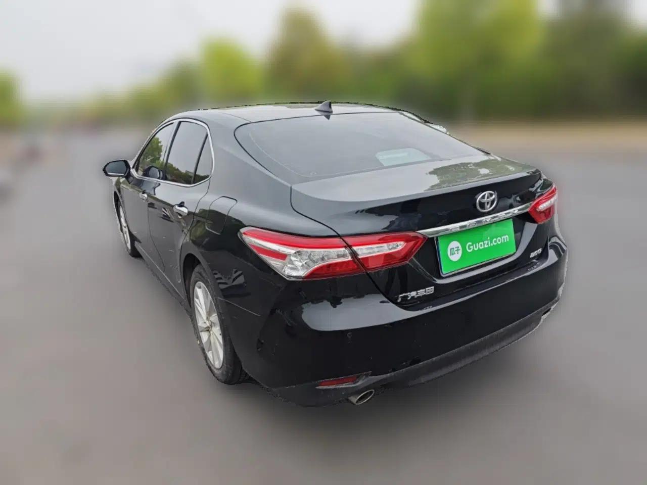 Toyota Camry 2021 2.0G Luxury Edition — миниатюра 4