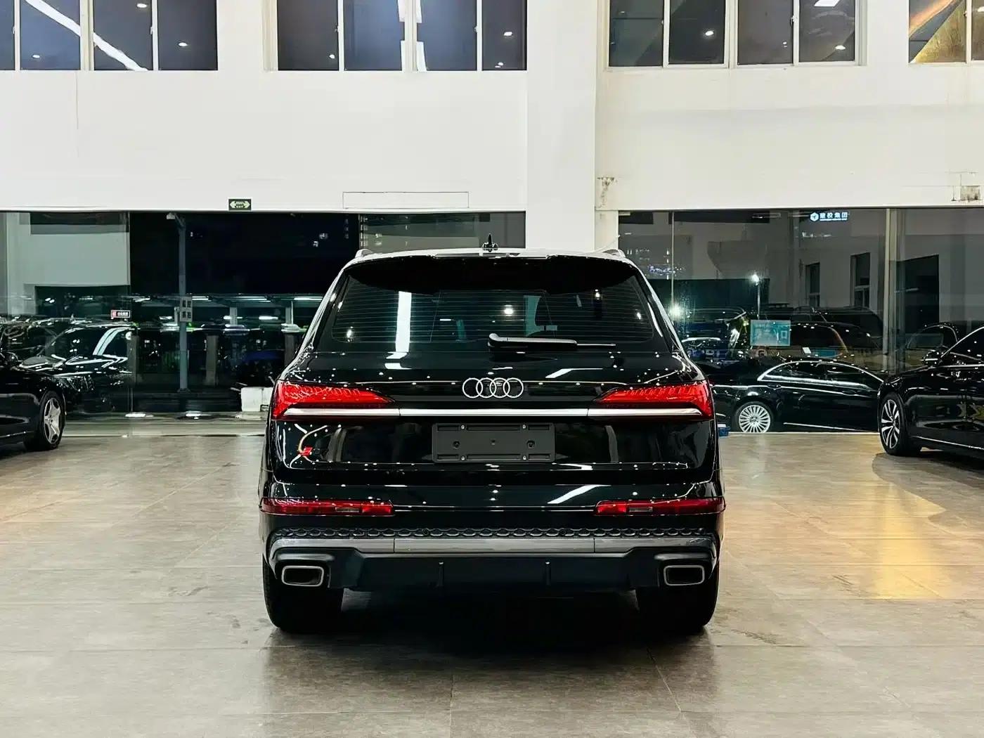Audi Q7 2025 55 TFSI quattro S line Black Knight Edition — миниатюра 5
