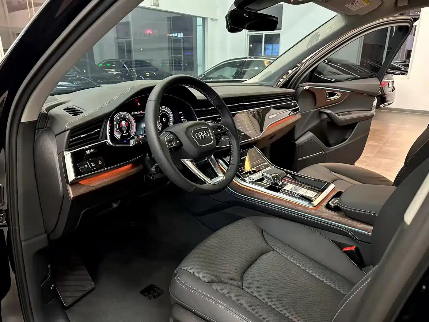 Audi Q7 2025 55 TFSI quattro S line Black Knight Edition — миниатюра 9