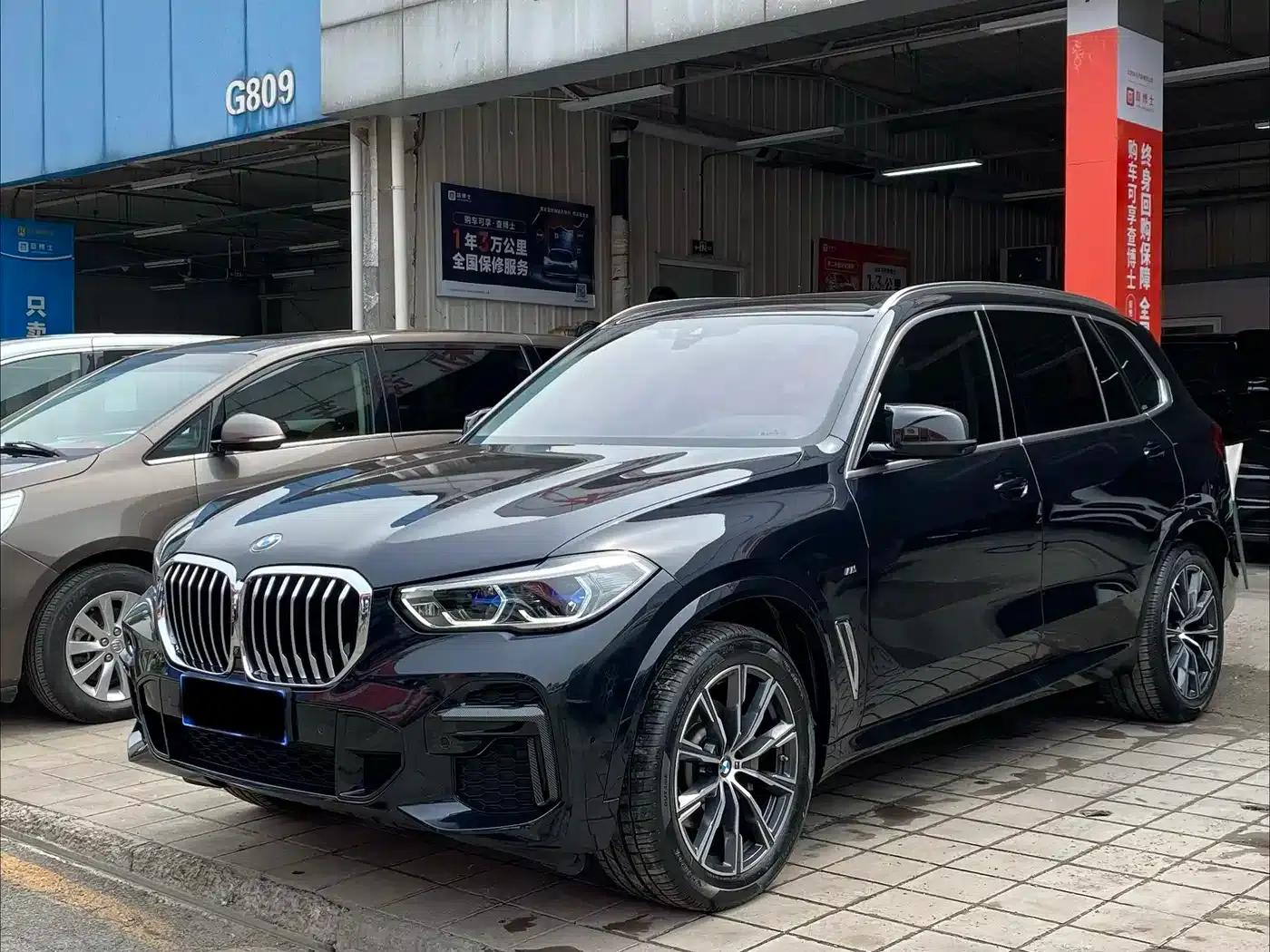 BMW X5 2022 xDrive 30Li Luxury M Sport Package — миниатюра 1
