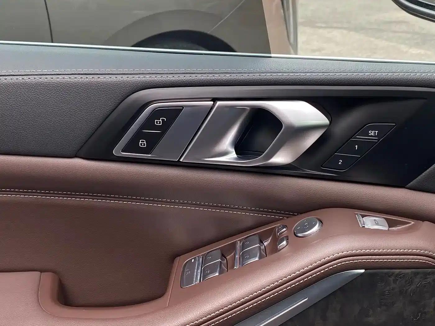 BMW X5 2022 xDrive 30Li Luxury M Sport Package — миниатюра 13