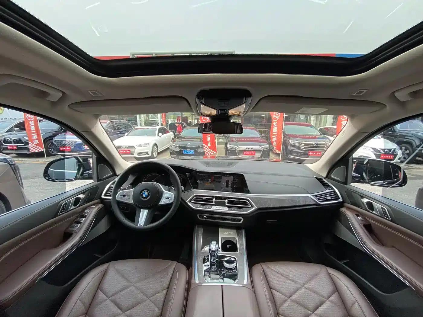 BMW X5 2022 xDrive 30Li Luxury M Sport Package — миниатюра 17