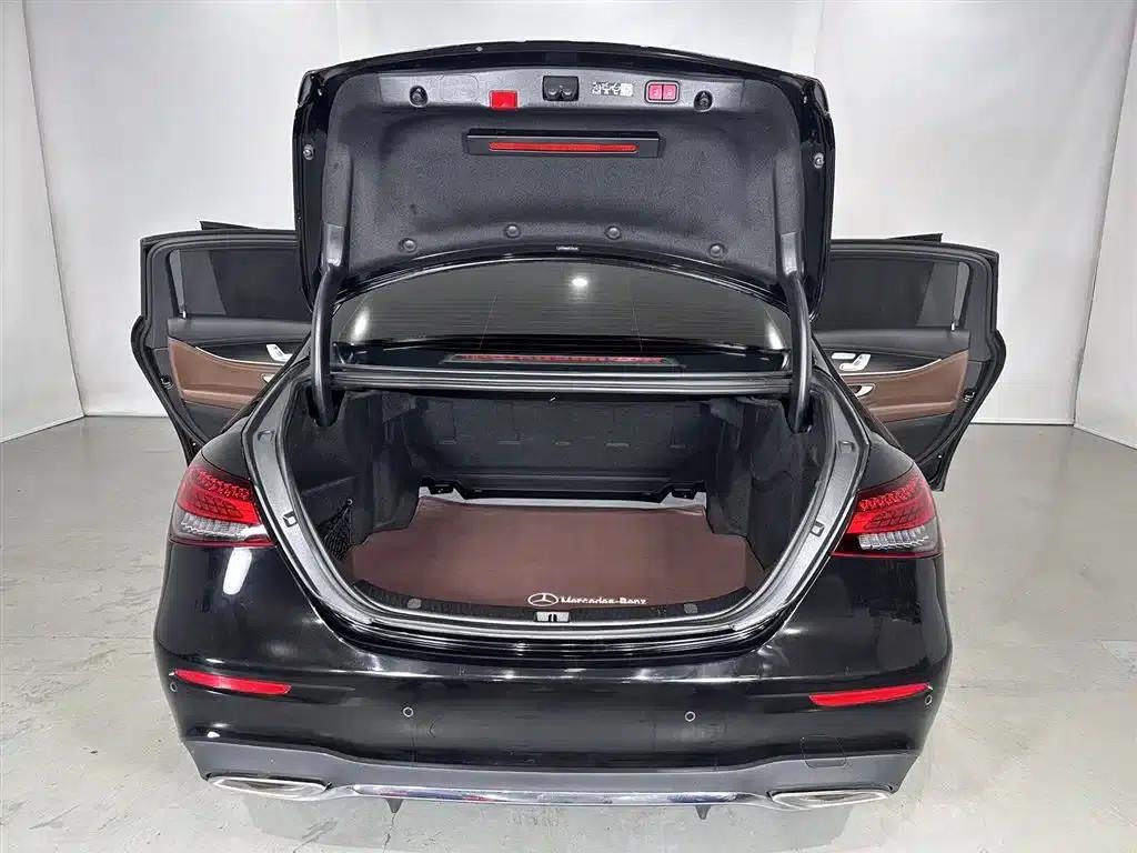 Mercedes-Benz E-Class 2023 Facelift E 300 L Sport Luxury — миниатюра 18