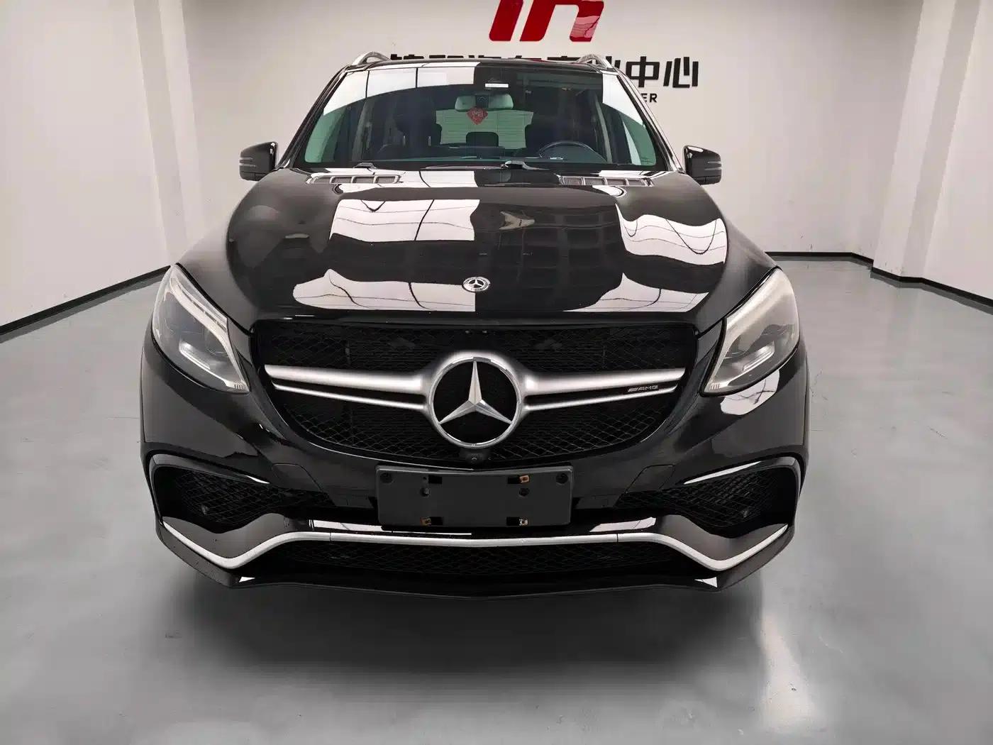 Mercedes-Benz GLE 2019 GLE 320 4MATIC Luxury Edition — миниатюра 2