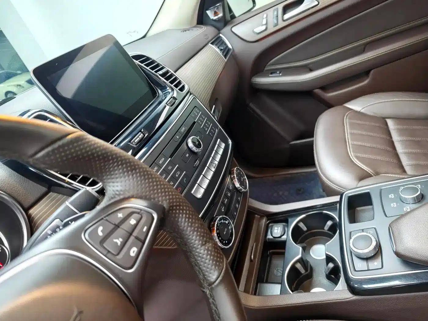 Mercedes-Benz GLE 2019 GLE 320 4MATIC Luxury Edition — миниатюра 7
