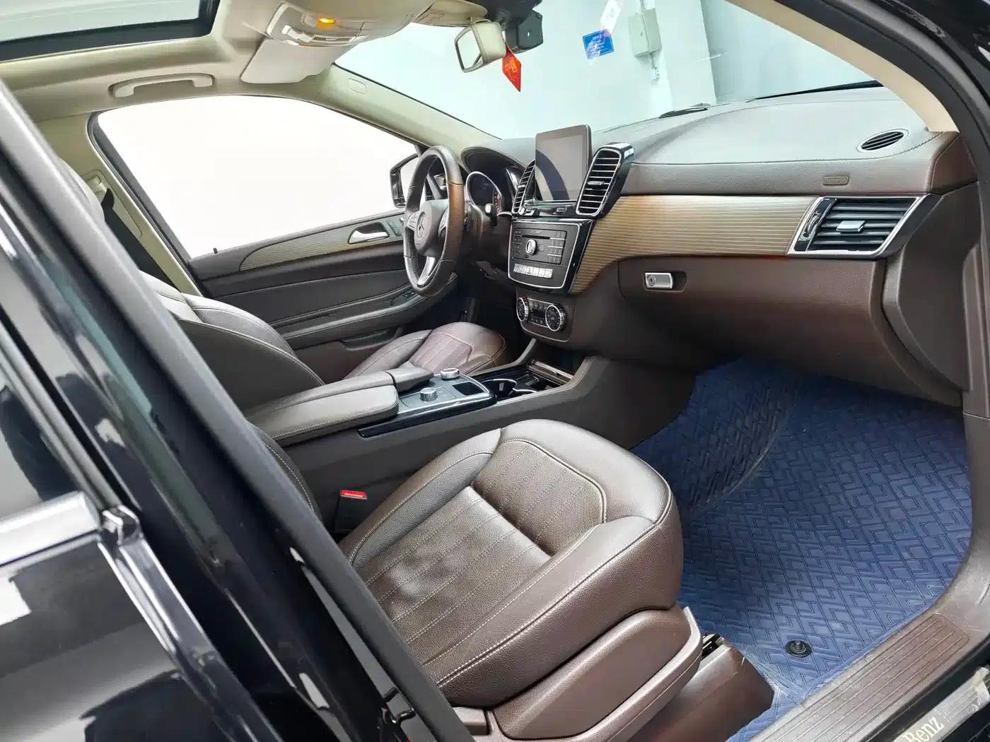 Mercedes-Benz GLE 2019 GLE 320 4MATIC Luxury Edition — миниатюра 8
