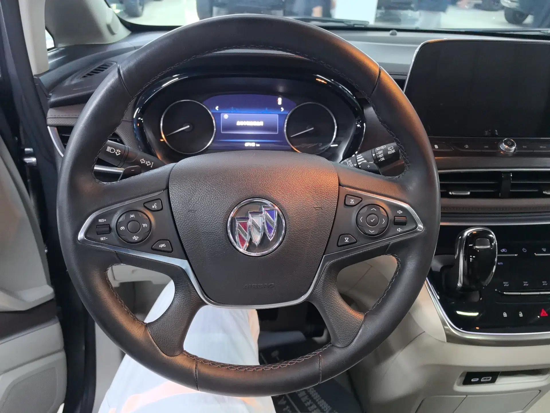 Buick GL8 2021 Land Cruiser Executive 652T Premium Model — миниатюра 8