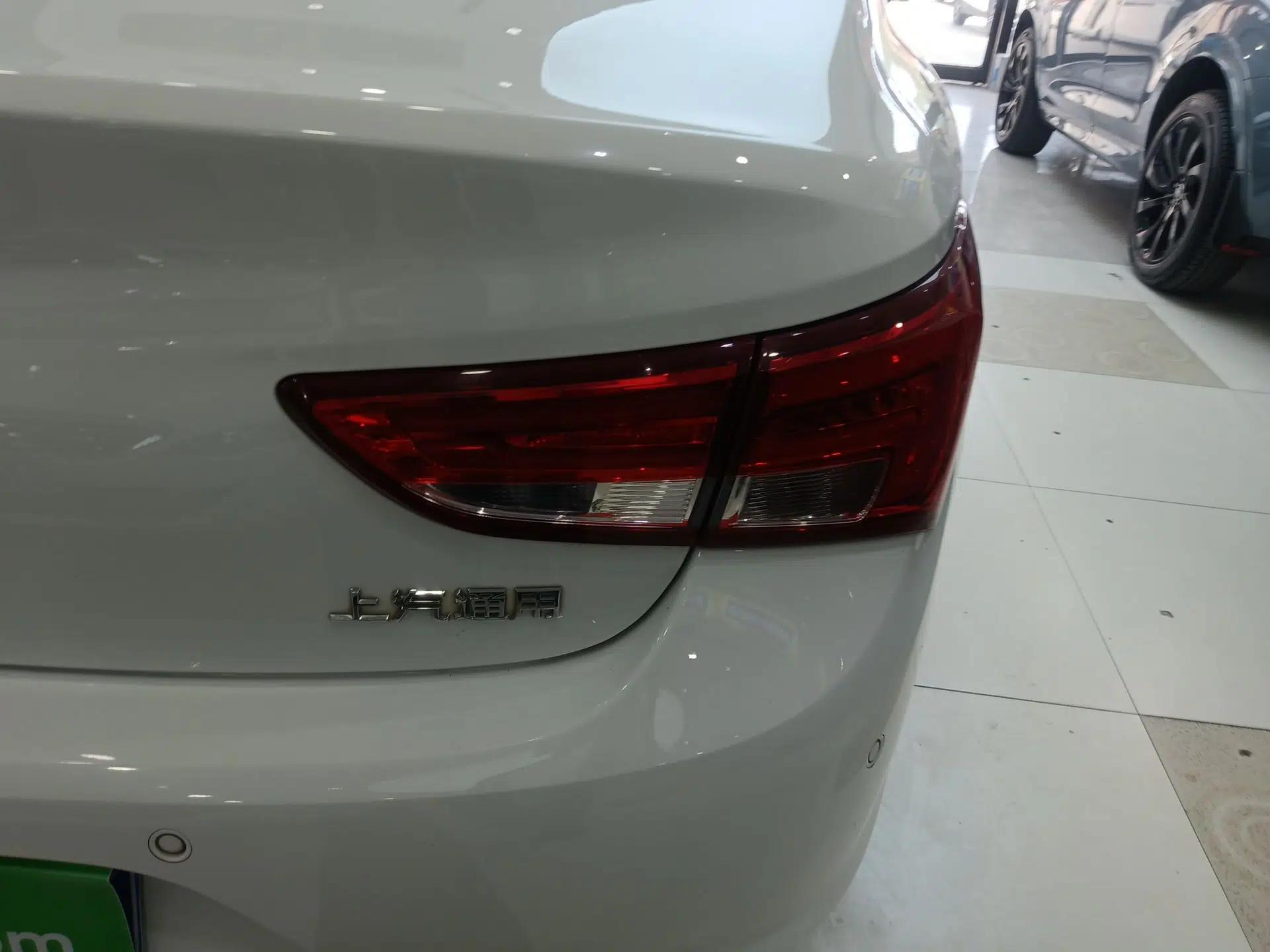 Buick Verano 2017 Sedan 15S Automatic Leading Model — миниатюра 7