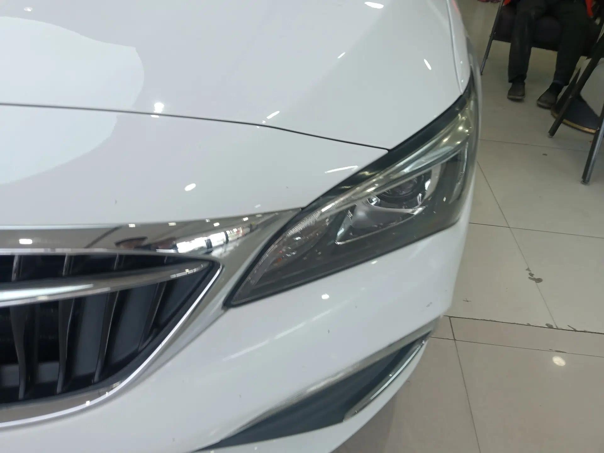 Buick Verano 2017 Sedan 15S Automatic Leading Model — миниатюра 9