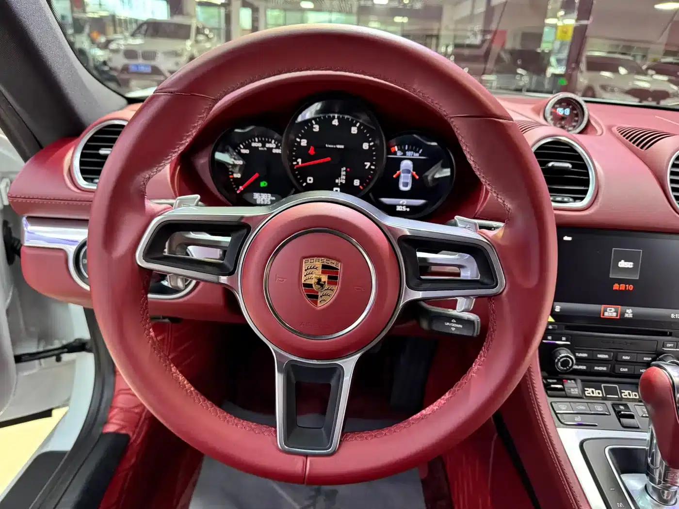 Porsche 718 Cayman 2018 2.0T — миниатюра 7