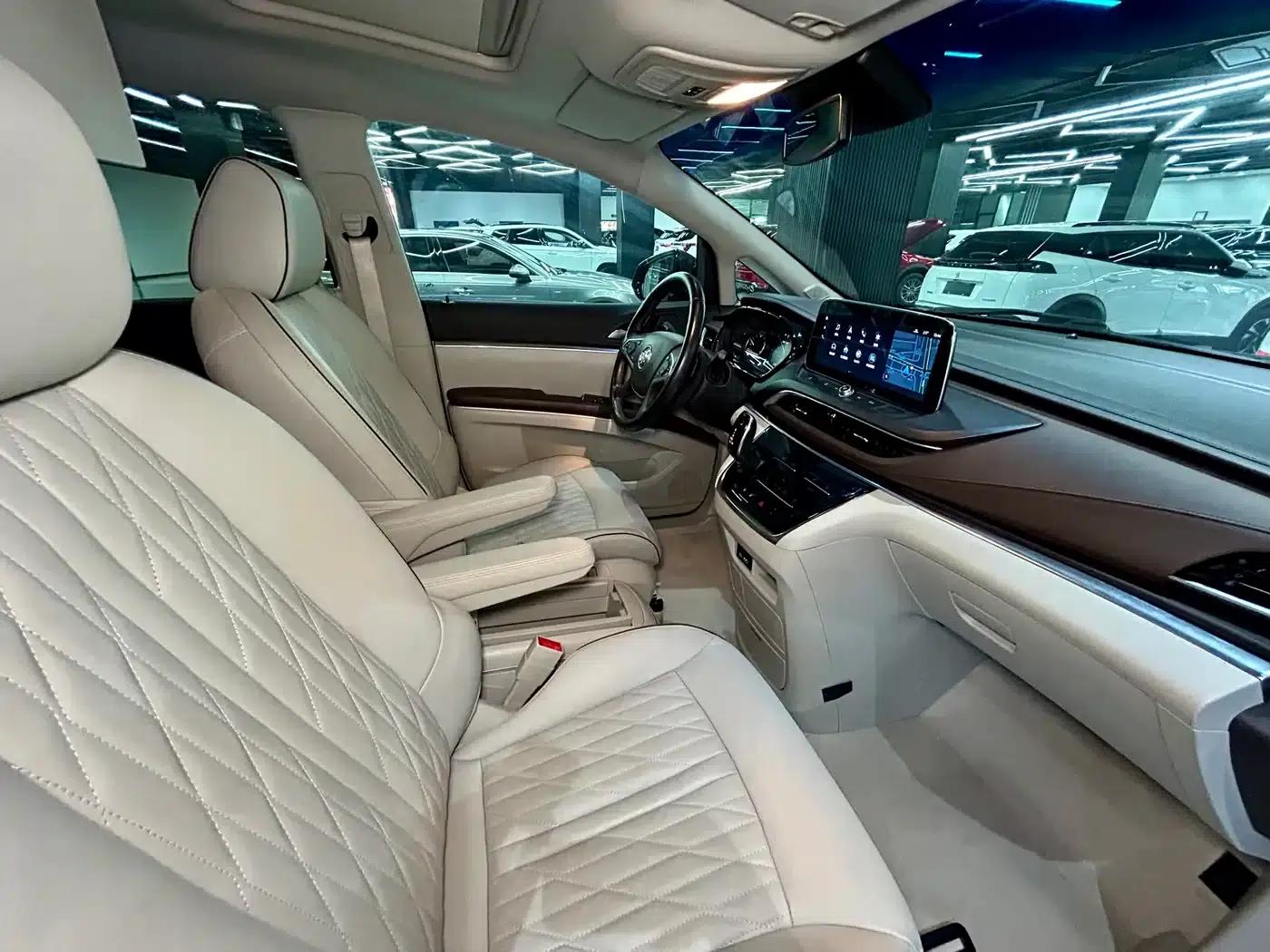 Buick GL8 2022 Land Business Class 652T Luxury — миниатюра 33