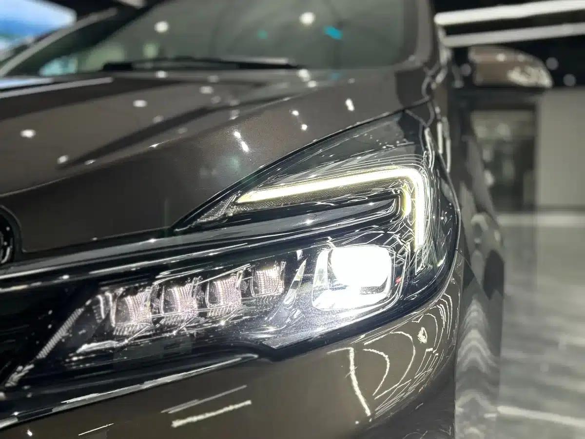 Buick GL8 2022 Land Business Class 652T Luxury — миниатюра 34