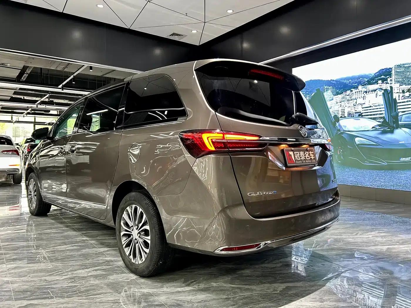 Buick GL8 2022 Land Business Class 652T Luxury — миниатюра 7