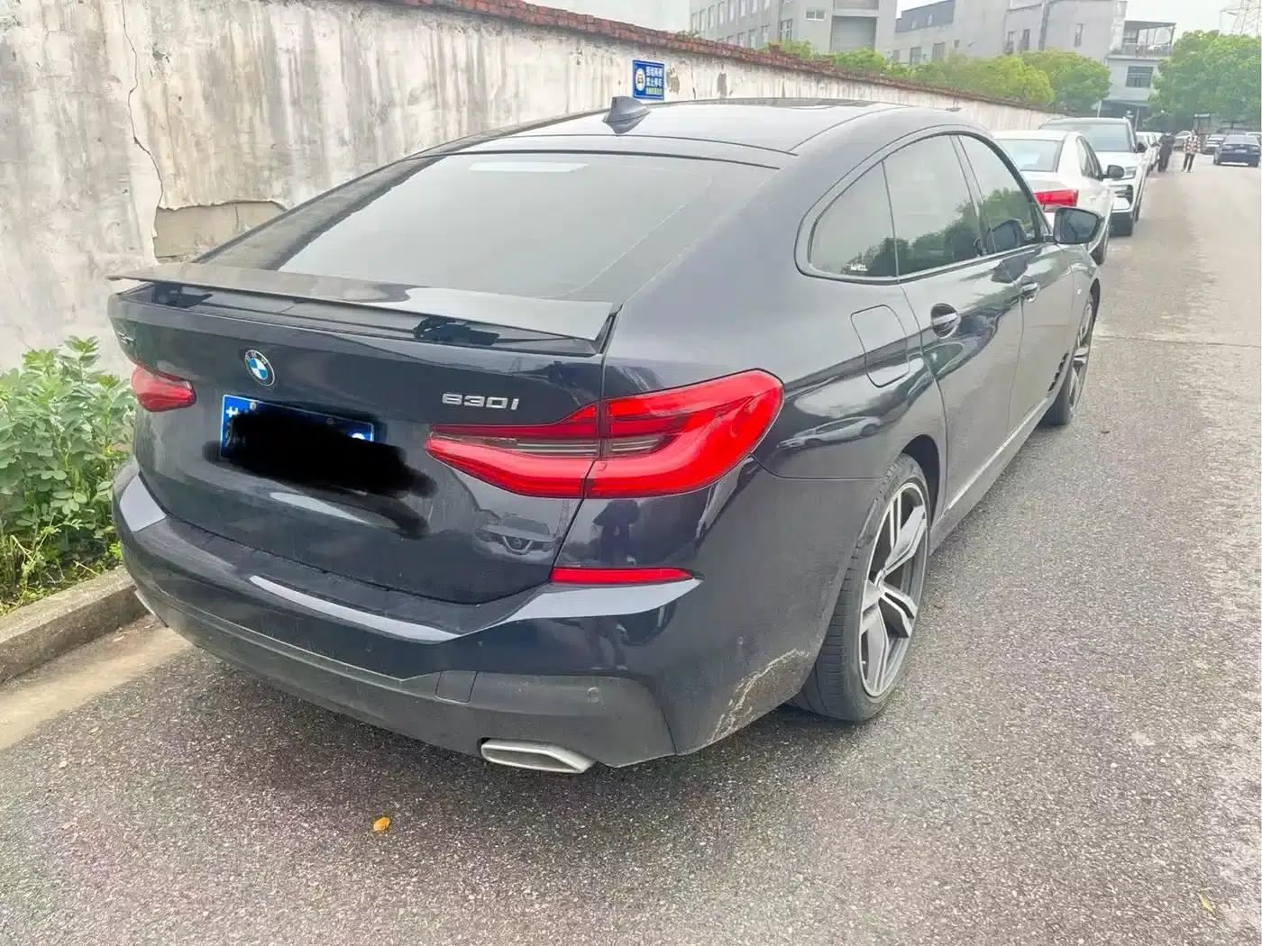 2022 BMW 6 Series GT 630i M Sport Package — миниатюра 4
