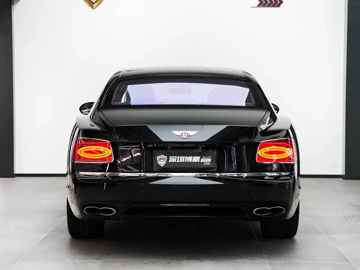 2017 Flying Spur 4.0T V8 Standard Edition — миниатюра 3