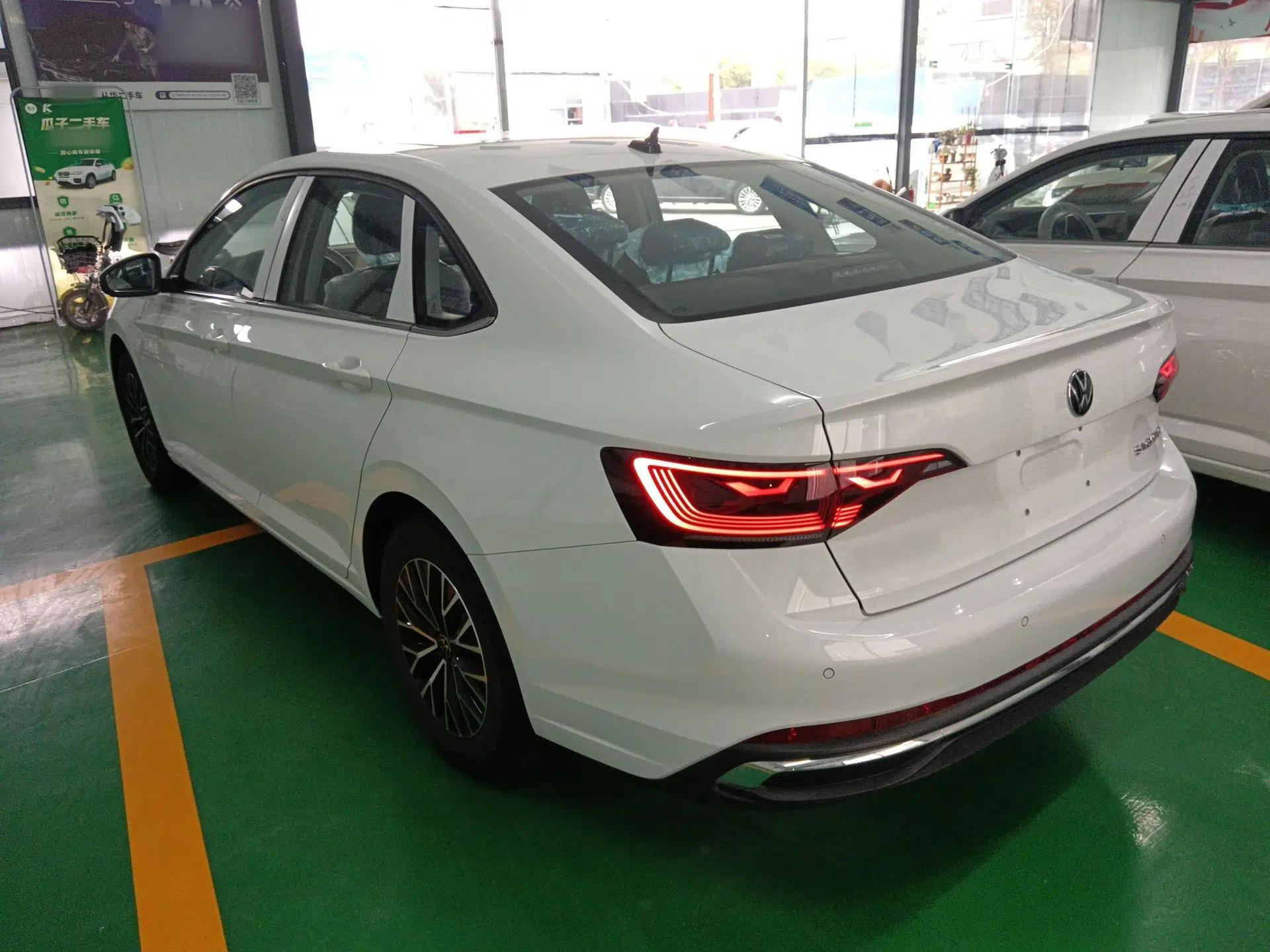 Volkswagen Sagitar 2025 Facelift 200TSI DSG Flyover Edition — миниатюра 4