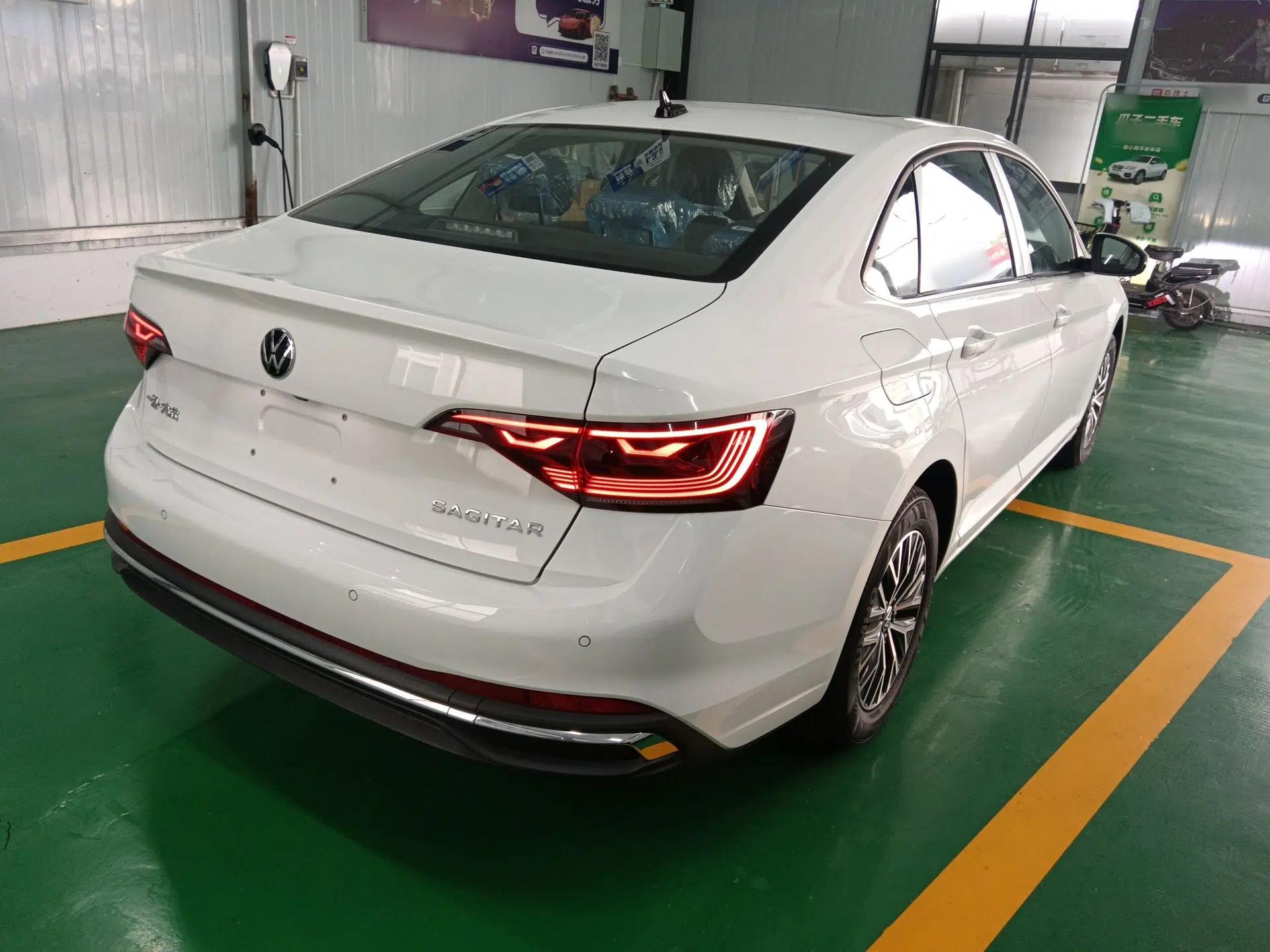 Volkswagen Sagitar 2025 Facelift 200TSI DSG Flyover Edition — миниатюра 6
