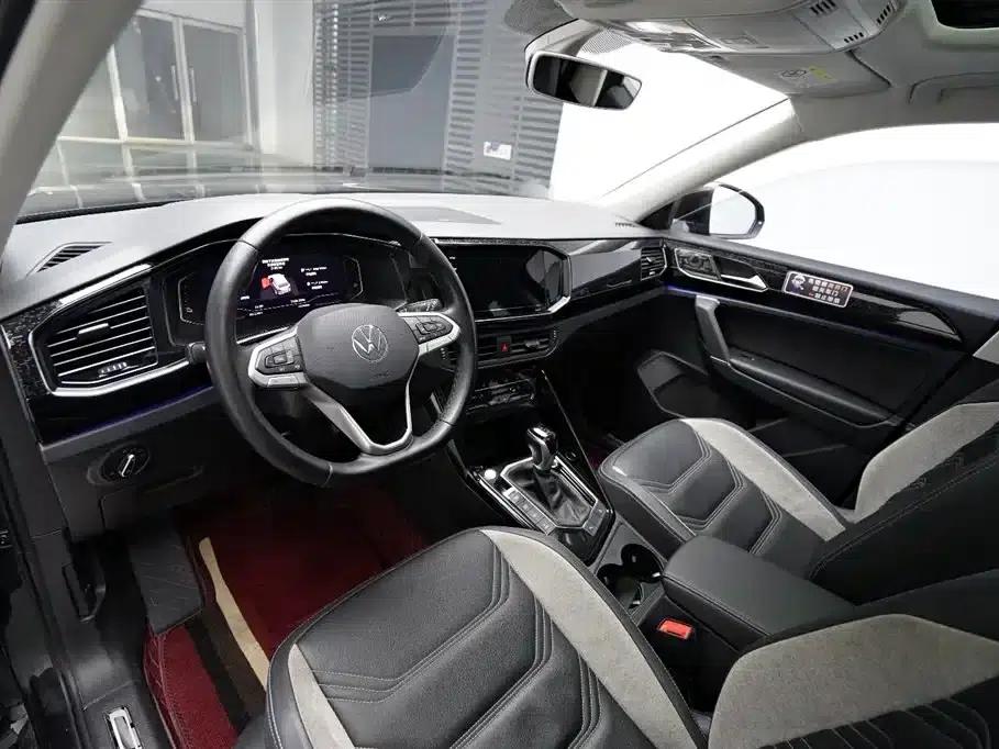 Tayron GTE Plug-in Hybrid 2022 1.4T Luxury Edition — миниатюра 3