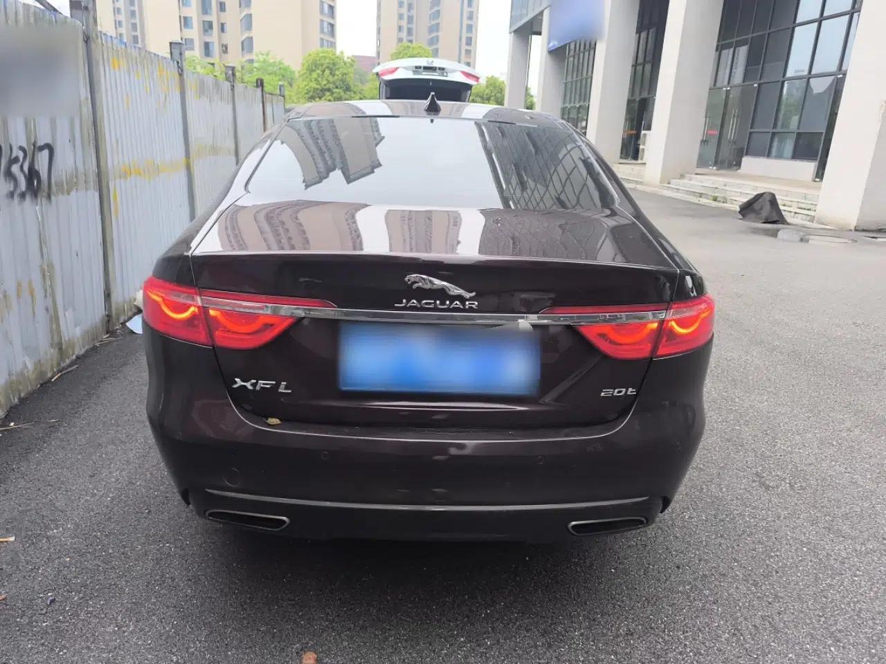 Jaguar XFL 2020 XFL 2.0T P200 Two-Wheel-Drive Windflower Edition — миниатюра 5