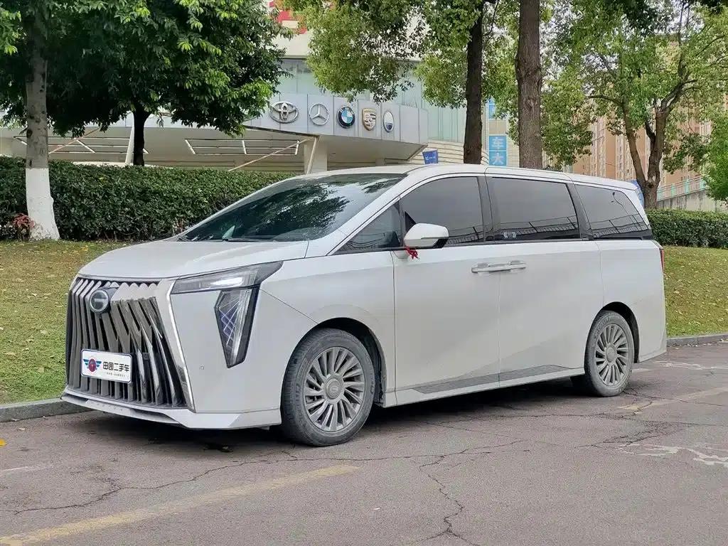 Trumpchi M8 2023 Master Series 400T Flagship Edition — миниатюра 1