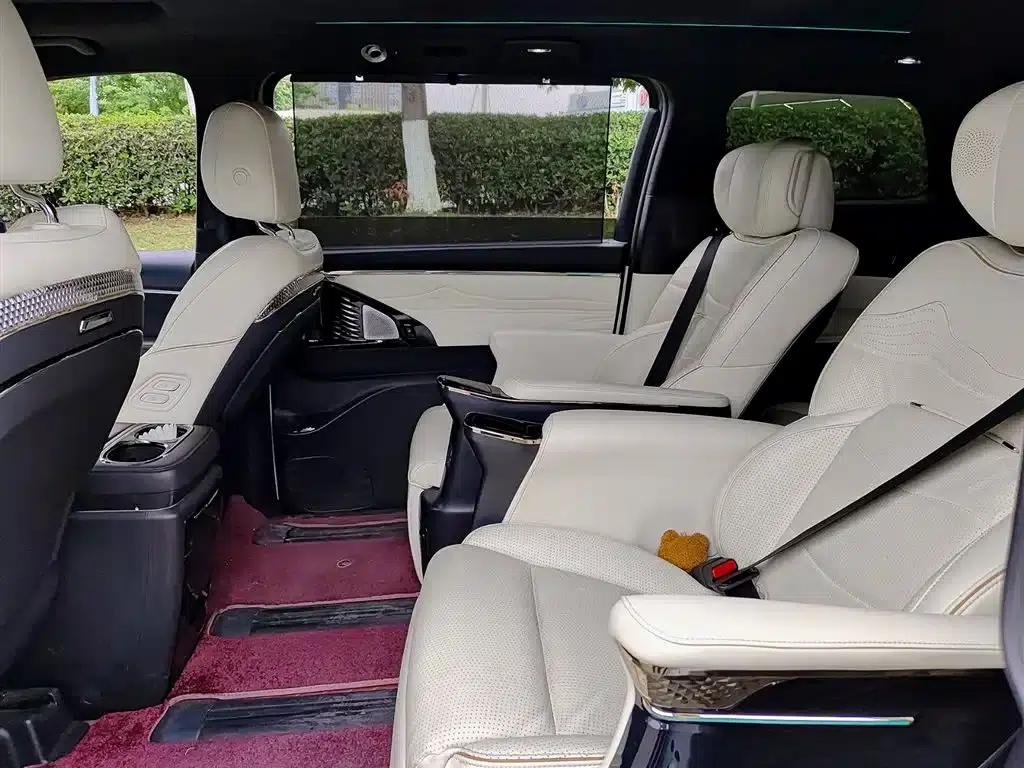 Trumpchi M8 2023 Master Series 400T Flagship Edition — миниатюра 8