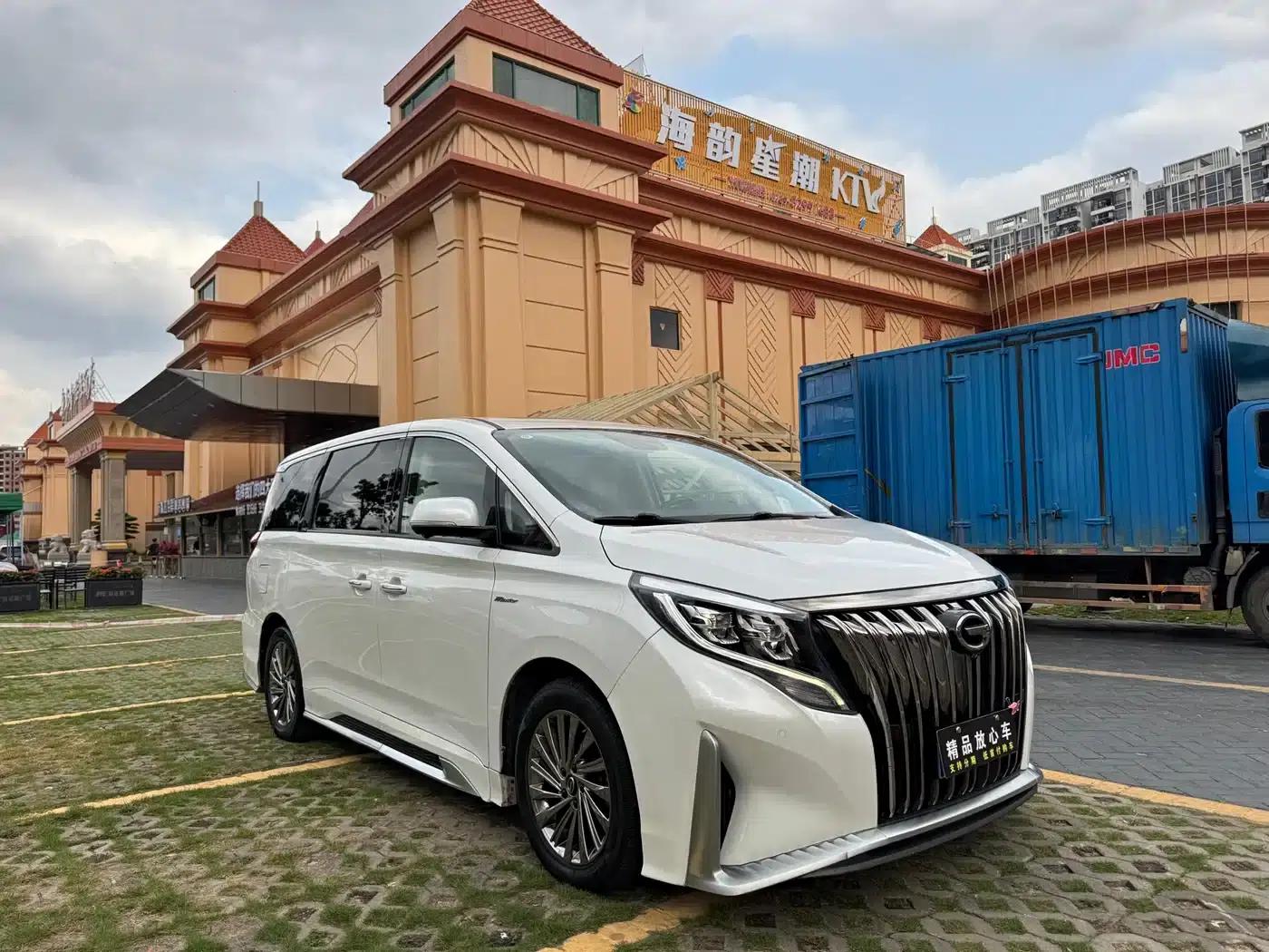 Trumpchi M8 2023 Master Series 390T Supreme Edition — миниатюра 3