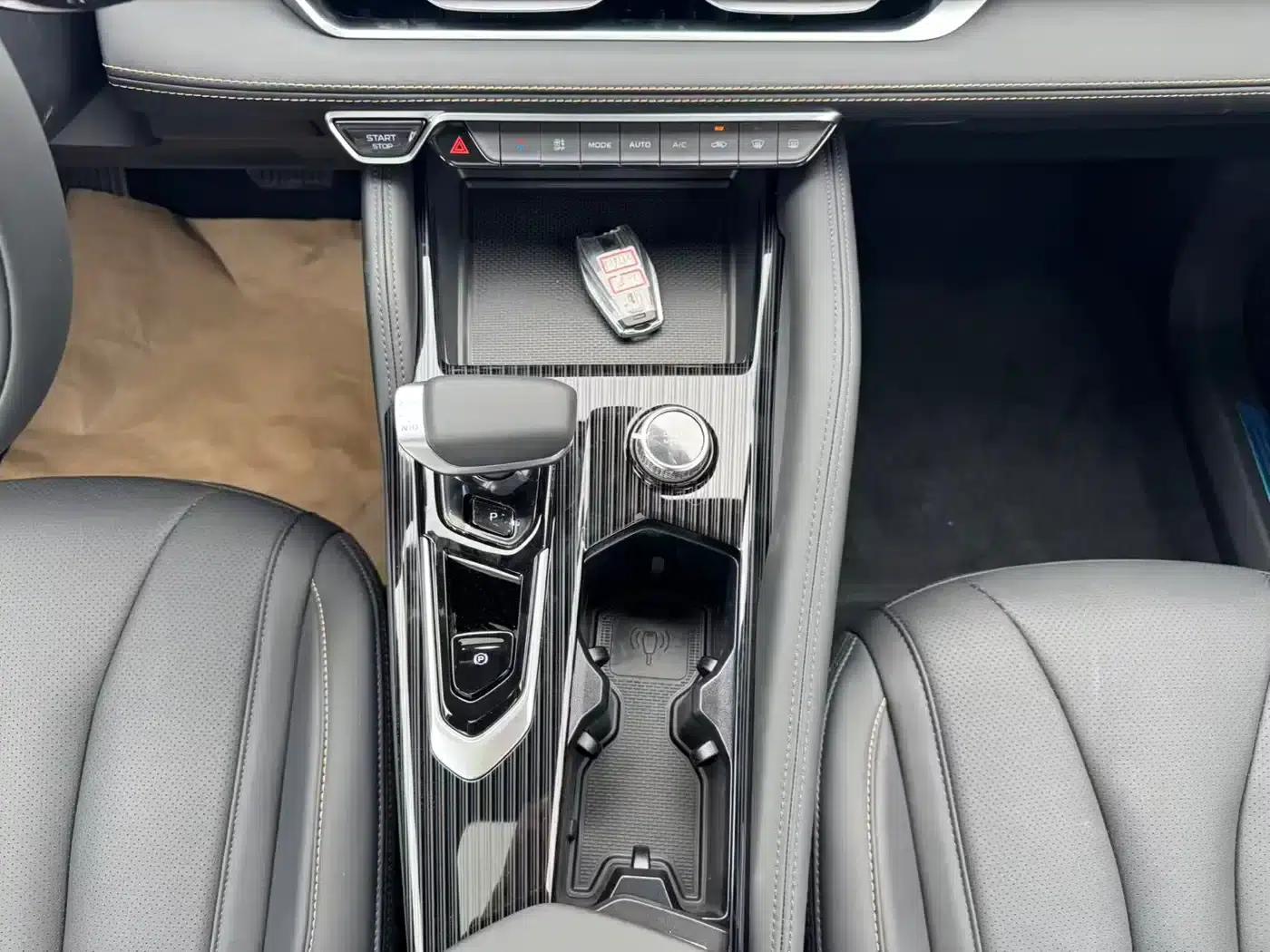 Geely Xingyue L 2024 2.0TD DCT EVO 2WD Long Wind Edition — миниатюра 21
