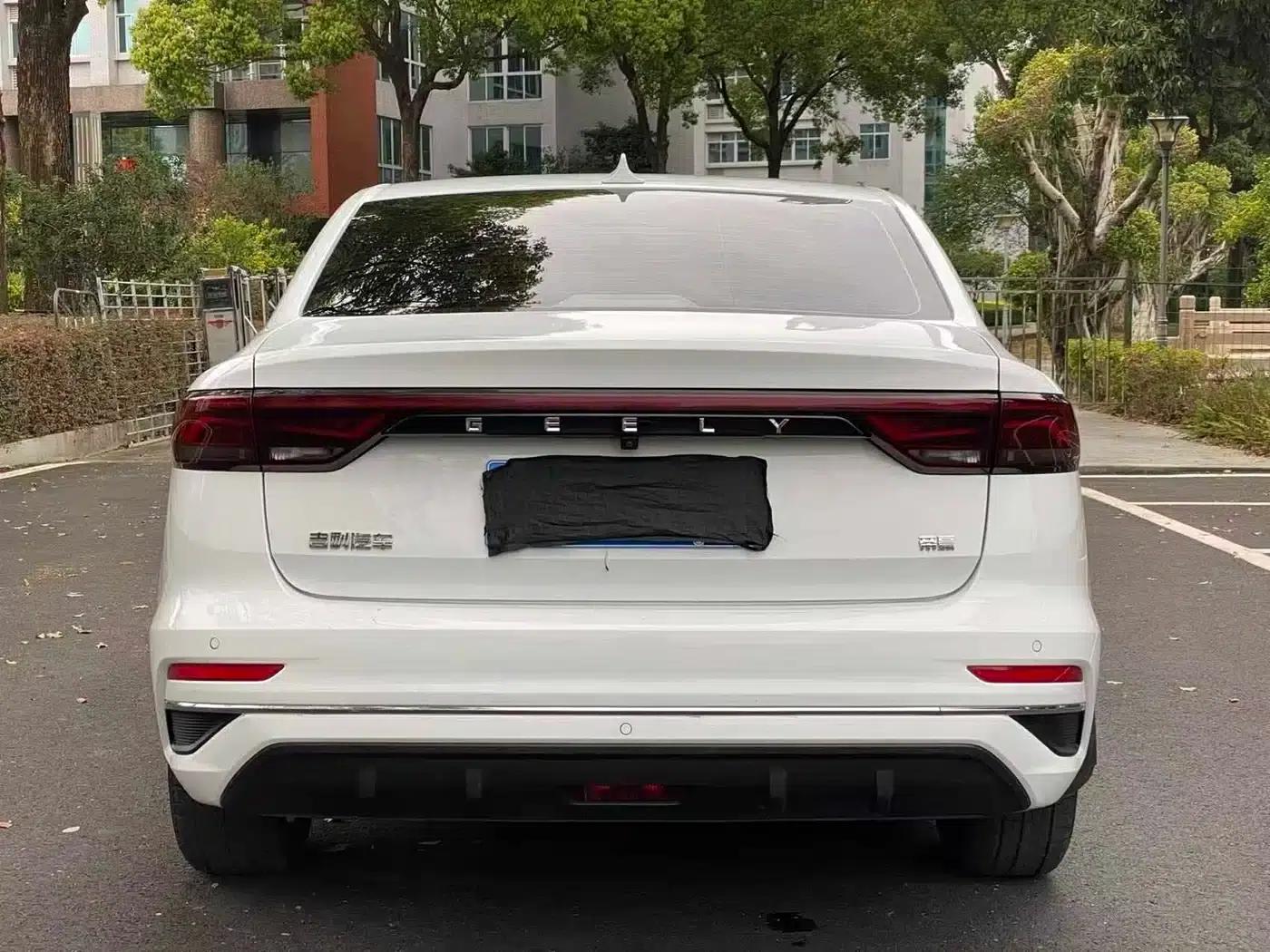 Geely Emgrand 2023 4th Generation Champion Edition 1.5L CVT Premium — миниатюра 7