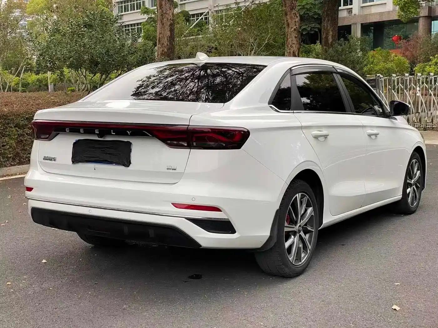 Geely Emgrand 2023 4th Generation Champion Edition 1.5L CVT Premium — миниатюра 8