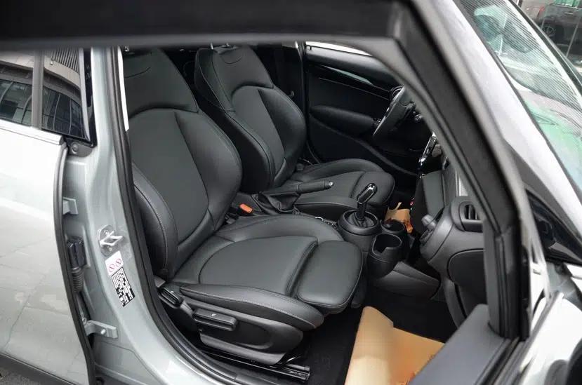 MINI 2022 Updated 2.0T COOPER S Classic Edition Five-Door Version — миниатюра 17
