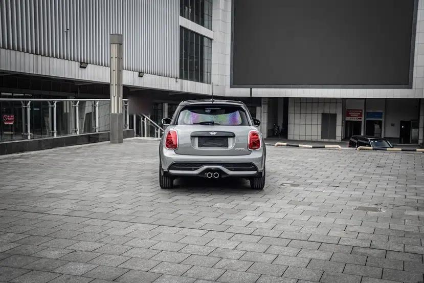 MINI 2022 Updated 2.0T COOPER S Classic Edition Five-Door Version — миниатюра 5