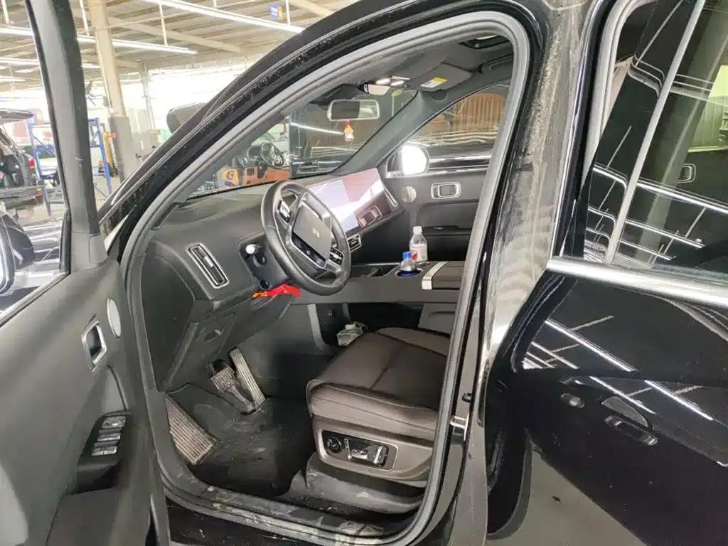 Li Auto L8 2023 Pro — миниатюра 6