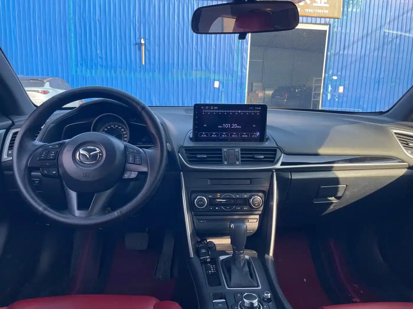 Mazda CX-4 2016 2.0L Automatic 2WD Blue Sky Vitality Edition — миниатюра 8