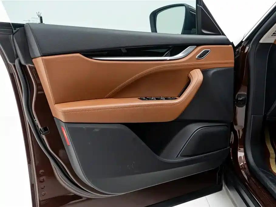 2018 Levante 3.0T Standard Edition — миниатюра 13