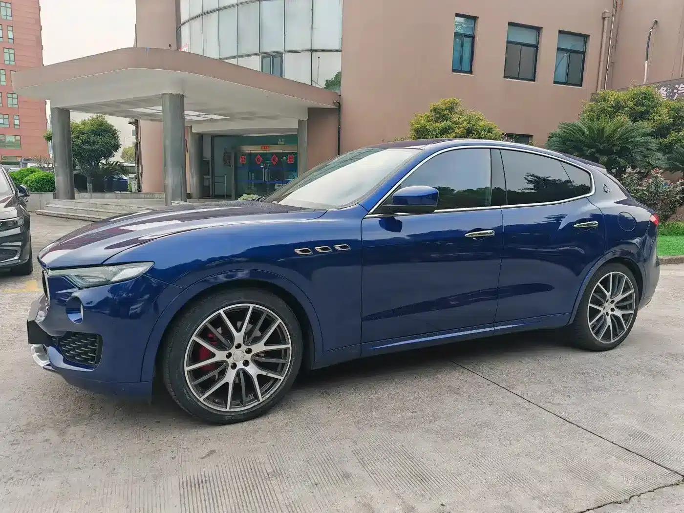 2016 Levante 3.0T Standard Edition — миниатюра 4