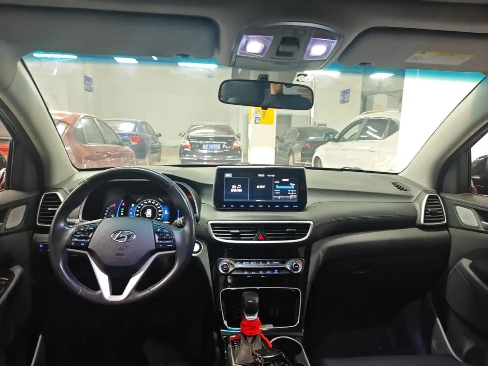 Hyundai Tucson 2020 280TGDi Two-Wheel-Drive GLS Fashion Edition China VI Standard — миниатюра 13